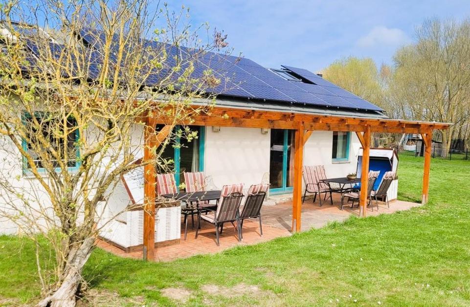 Pension Landhaus Teichgraf Волгаст Екстериор снимка